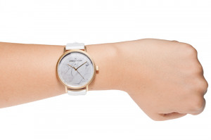 Zegarek Damski Jordan Kerr z Tarczą Wzorem Przypominającą Marmur - Klasyczny Skórzany Pasek - Brązowy