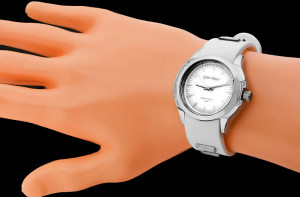 Bogato Zdobiony Uniwersalny Zegarek Gino Rossi z Dużą Białą Tarczą i Odobami Na Pasku