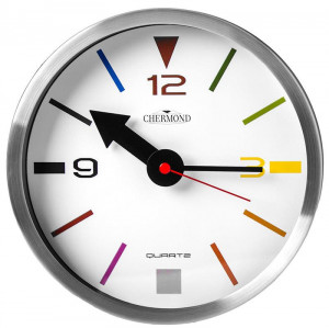 Mały Metalowy Zegar Ścienny CHERMOND z Kolorowymi Indeksami Godzin 
